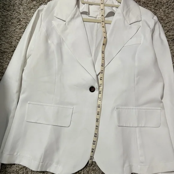 White Blazer Size XL NWOT - Picture 6 of 6